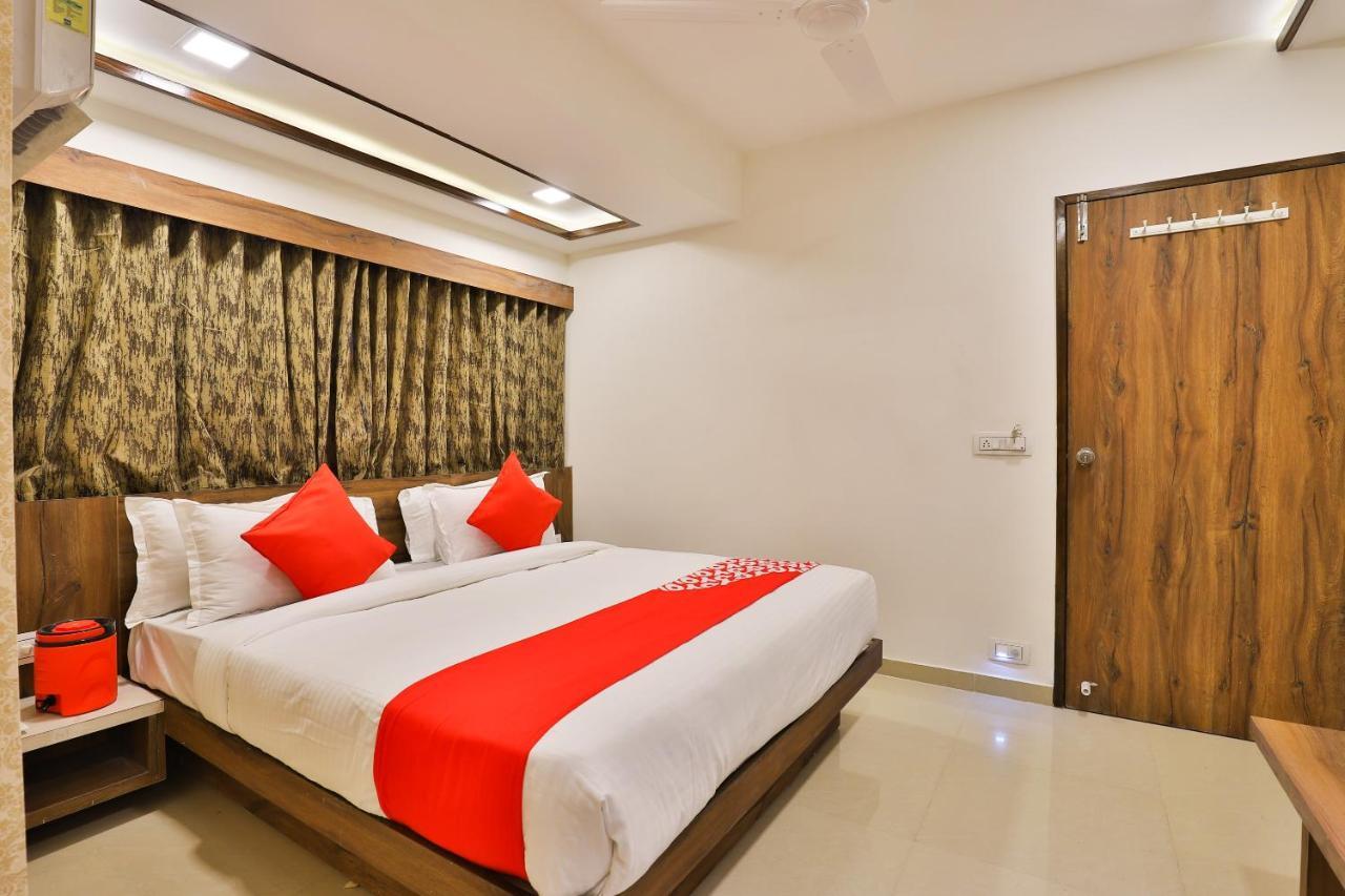 Oyo 24950 Hotel Shree Balaji Residency Ahmedabad Extérieur photo