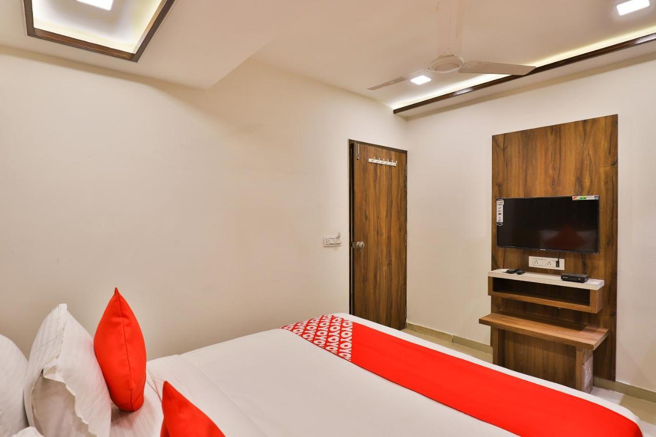 Oyo 24950 Hotel Shree Balaji Residency Ahmedabad Extérieur photo