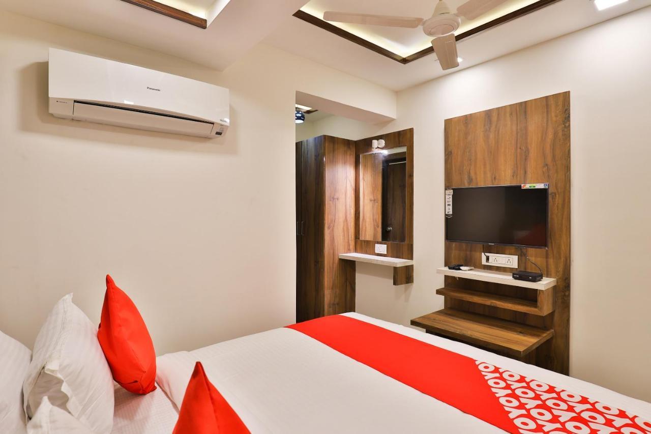 Oyo 24950 Hotel Shree Balaji Residency Ahmedabad Extérieur photo