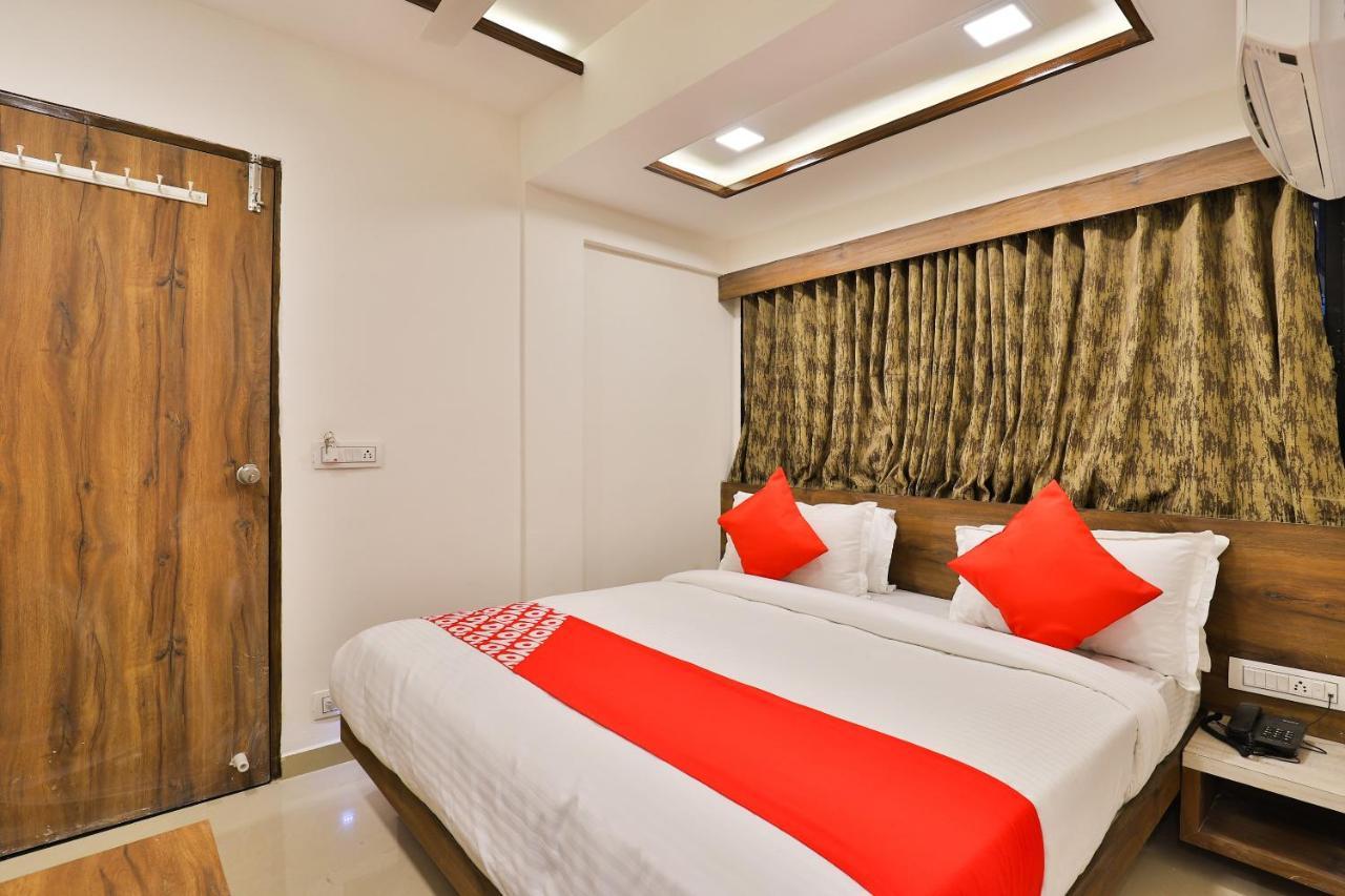Oyo 24950 Hotel Shree Balaji Residency Ahmedabad Extérieur photo